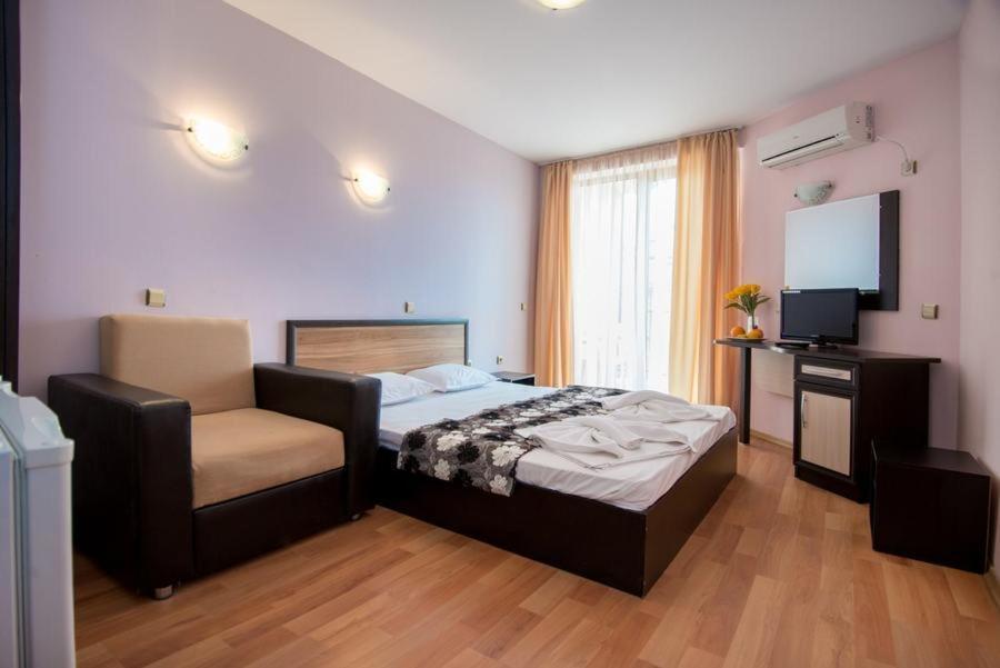 South Beach Hotel - New Management And Free Beach Access Tsarévo Extérieur photo