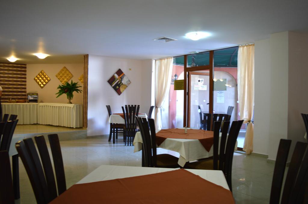 South Beach Hotel - New Management And Free Beach Access Tsarévo Extérieur photo