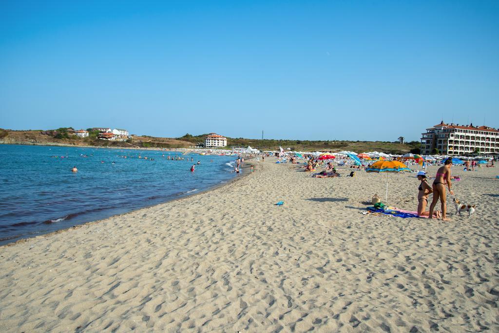 South Beach Hotel - New Management And Free Beach Access Tsarévo Extérieur photo