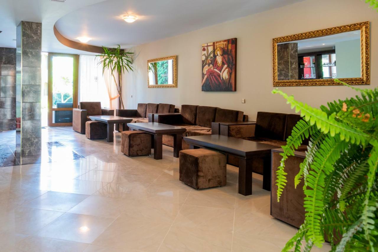 South Beach Hotel - New Management And Free Beach Access Tsarévo Extérieur photo